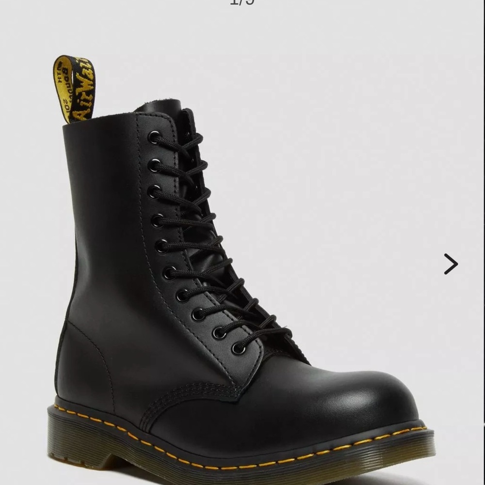 Brand New Dr. Martens Black Leather 10-Eye Lace-Up Combat Boot